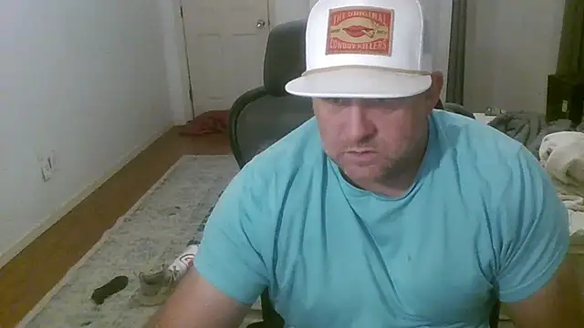 Snapshot of poundyouout69 chatting on February 3, 5:18 am poundyouout69 online show from February 3, 5:18 am