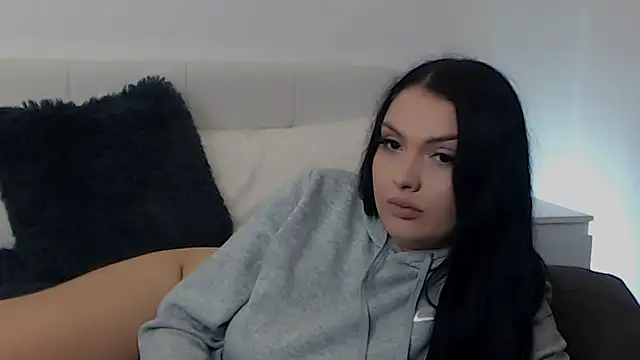 BriannaBk online show from March 1, 4:09 pm