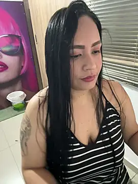 Snapshot of marta201_alfaro chatting on March 6, 5:22 pm marta201 alfaro online show from March 6, 5:22 pm