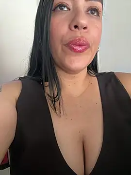 marta201 alfaro online show from May 1, 7:07 pm