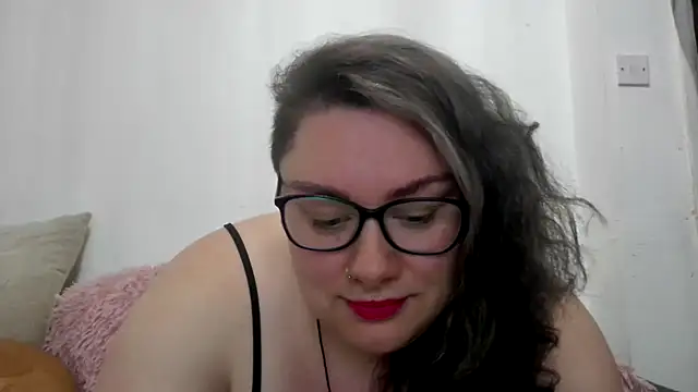 Bustycurves online show from November 2, 1:08 am