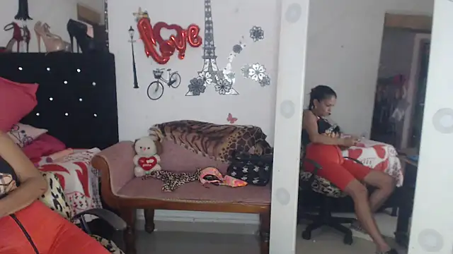 Snapshot of brigitht chatting on May 21, 4:14 pm brigitht online show from May 21, 4:14 pm