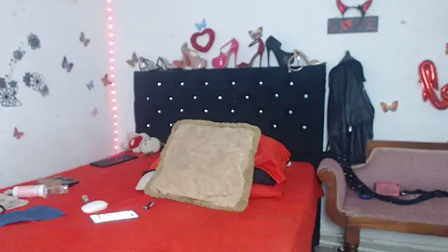 Snapshot of brigitht chatting on June 17, 3:46 pm brigitht online show from June 17, 3:46 pm