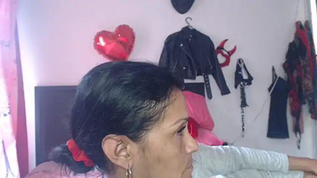 Snapshot of brigitht chatting on July 9, 8:02 pm brigitht online show from July 9, 8:02 pm