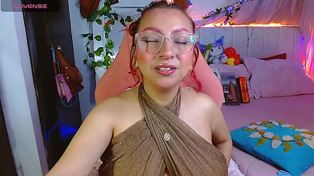 Littlerouse  online show from March 12, 7:36 am