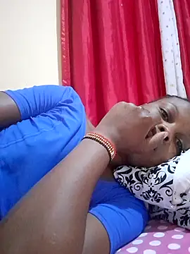 Snapshot of Freya_004 chatting on September 14, 7:02 pm Freya 004 online show from September 14, 7:02 pm