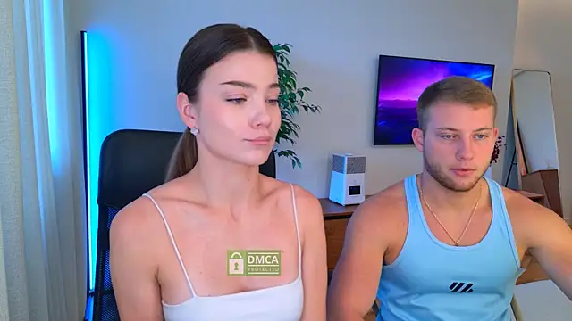 Snapshot of Jony_and_Jessica chatting on June 12, 5:28 am Jony and Jessica online show from June 12, 5:28 am