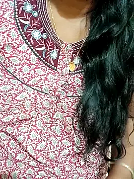 Snapshot of Janavi-janu chatting on October 10, 2:05 pm Janavi-janu online show from October 10, 2:05 pm