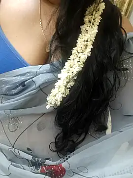 Snapshot of Janavi-janu chatting on October 13, 12:16 pm Janavi-janu online show from October 13, 12:16 pm