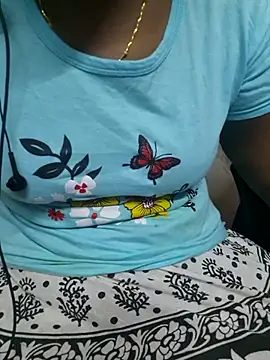 Snapshot of Janavi-janu chatting on November 4, 7:57 pm Janavi-janu online show from November 4, 7:57 pm