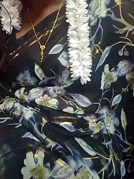 Snapshot of Janavi-janu chatting on November 5, 7:03 pm Janavi-janu online show from November 5, 7:03 pm