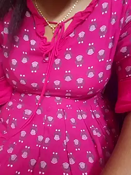 Snapshot of Janavi-janu chatting on November 14, 11:09 am Janavi-janu online show from November 14, 11:09 am