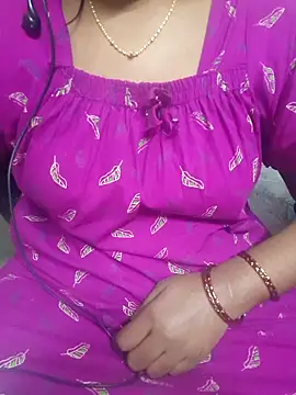 Snapshot of Janavi-janu chatting on November 15, 5:42 pm Janavi-janu online show from November 15, 5:42 pm