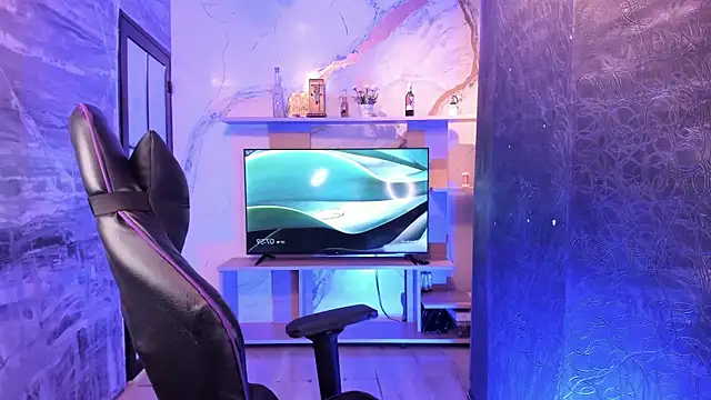 Snapshot of saracaball_ chatting on November 7, 1:00 pm saracaball online show from November 7, 1:00 pm