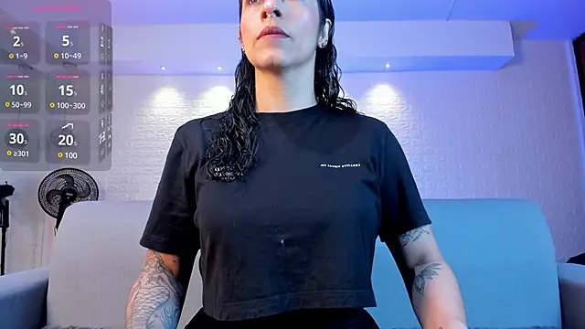 violet scott online show from February 8, 11:12 am