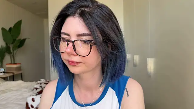  vixenp online show from June 5, 5:40 pm