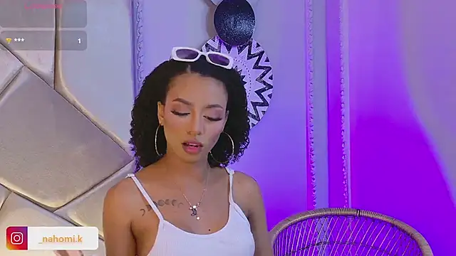 Snapshot of Nahomi_King chatting on February 11, 7:48 pm Nahomi King online show from February 11, 7:48 pm