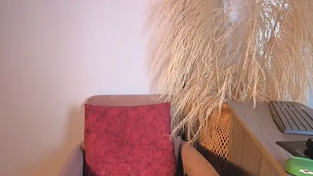 Snapshot of Elecktra_sweet chatting on July 16, 8:26 pm Elecktra sweet online show from July 16, 8:26 pm
