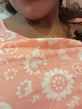 Snapshot of Goddess_sneha chatting on July 6, 6:10 pm Goddess sneha online show from July 6, 6:10 pm