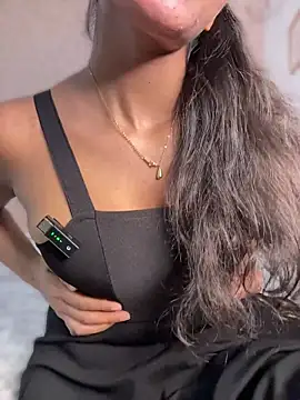 Snapshot of Goddess_sneha chatting on July 28, 7:04 pm Goddess sneha online show from July 28, 7:04 pm