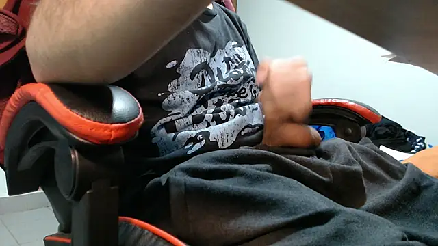 pattcam online show from October 28, 9:17 pm