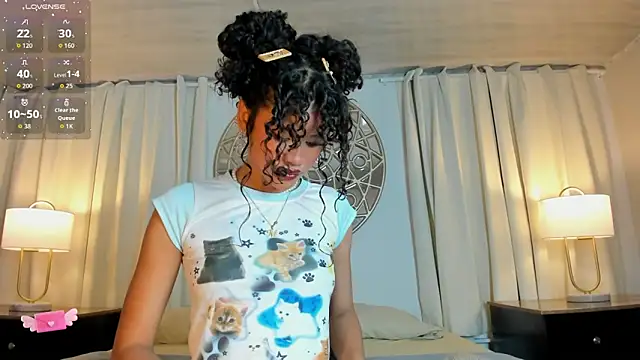 Snapshot of Aprillbrunette chatting on May 8, 11:48 am Aprillbrunette online show from May 8, 11:48 am