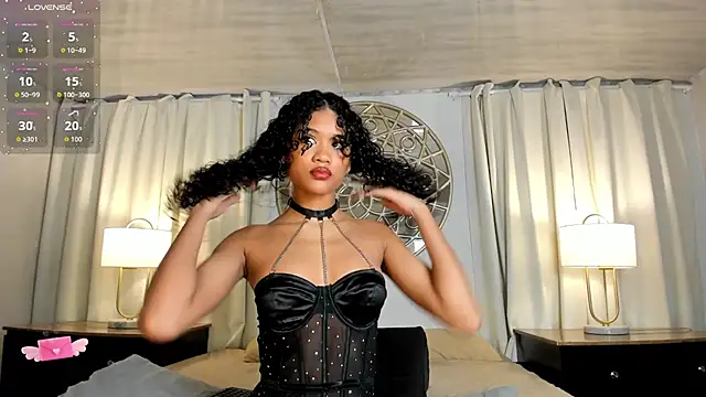 Snapshot of Aprillbrunette chatting on July 6, 11:40 am Aprillbrunette online show from July 6, 11:40 am