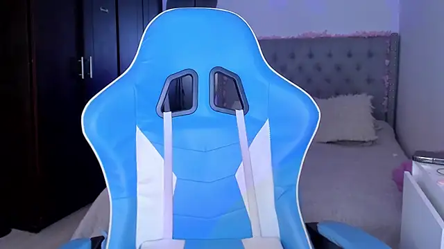 Snapshot of Violet_Rost chatting on December 5, 3:20 pm Violet Rost online show from December 5, 3:20 pm