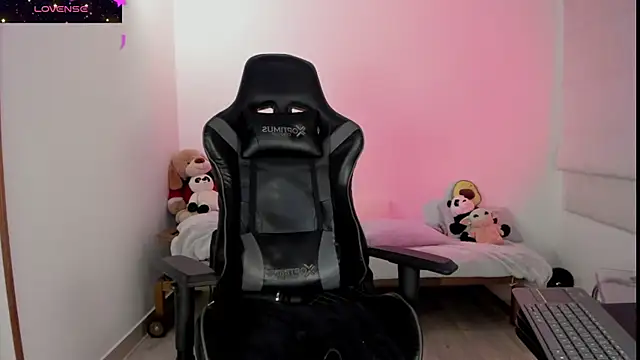 Biancastrongg online show from October 30, 2:57 am