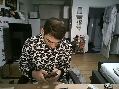 mihaimichael online show from December 2, 3:40 pm