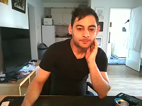 Snapshot of mihaimichael chatting on July 29, 12:03 pm mihaimichael online show from July 29, 12:03 pm