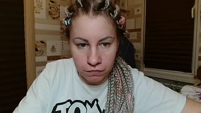TherestlessKitty online show from May 11, 10:18 pm