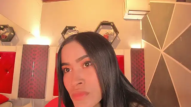 Snapshot of Karoll014 chatting on June 12, 12:15 pm Karoll014 online show from June 12, 12:15 pm