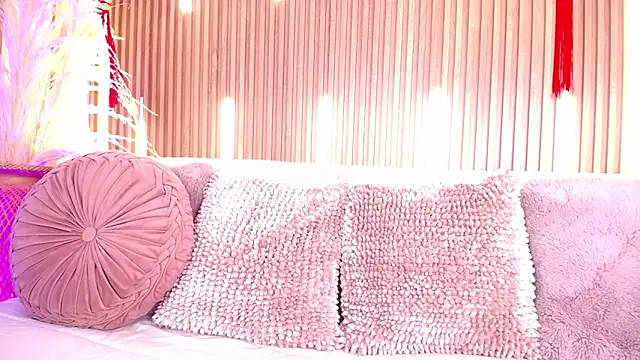 Snapshot of Tayzon_Foxxx chatting on June 5, 8:36 pm Tayzon Foxxx online show from June 5, 8:36 pm