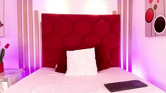 Snapshot of Tayzon_Foxxx chatting on July 27, 8:27 pm Tayzon Foxxx online show from July 27, 8:27 pm