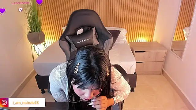 nicky peyton online show from February 20, 3:23 am