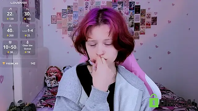 Snapshot of Alina_Mills chatting on December 4, 2:15 pm Alina Mills online show from December 4, 2:15 pm