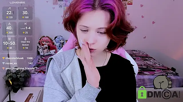 Snapshot of Alina_Mills chatting on December 4, 5:22 pm Alina Mills online show from December 4, 5:22 pm