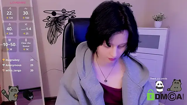 Snapshot of Alina_Mills chatting on December 10, 6:49 pm Alina Mills online show from December 10, 6:49 pm