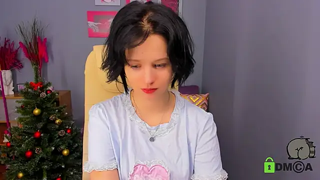 Snapshot of Alina_Mills chatting on December 25, 11:33 am Alina Mills online show from December 25, 11:33 am