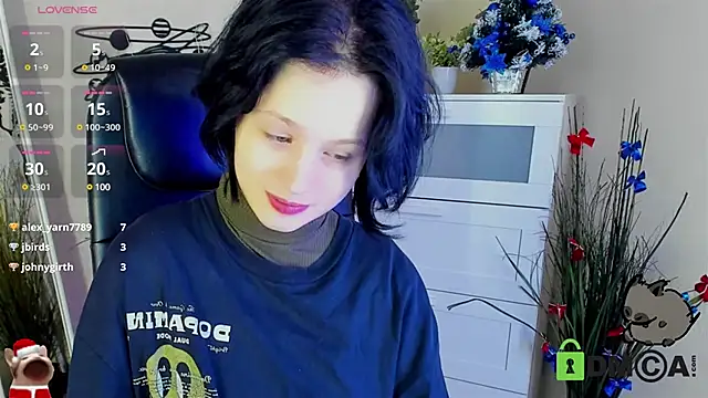 Snapshot of Alina_Mills chatting on January 1, 3:35 pm Alina Mills online show from January 1, 3:35 pm