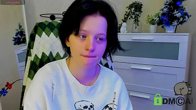 Snapshot of Alina_Mills chatting on January 8, 10:59 am Alina Mills online show from January 8, 10:59 am