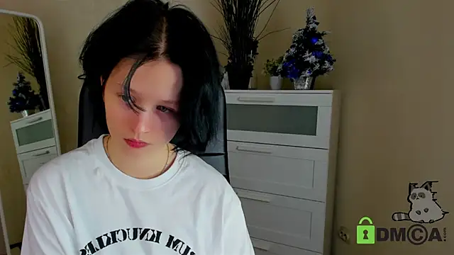 Snapshot of Alina_Mills chatting on January 11, 3:20 pm Alina Mills online show from January 11, 3:20 pm