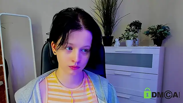 Snapshot of Alina_Mills chatting on January 16, 10:53 am Alina Mills online show from January 16, 10:53 am