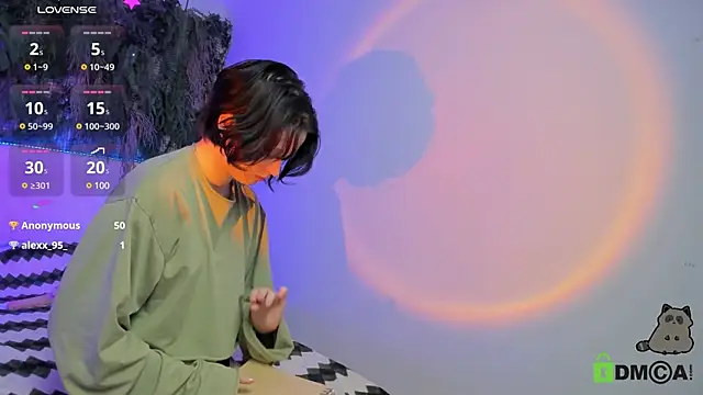 Snapshot of Alina_Mills chatting on January 18, 5:15 pm Alina Mills online show from January 18, 5:15 pm