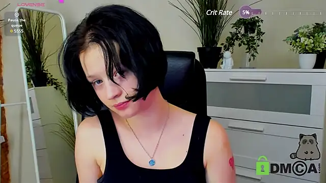 Snapshot of Alina_Mills chatting on January 21, 1:22 pm Alina Mills online show from January 21, 1:22 pm