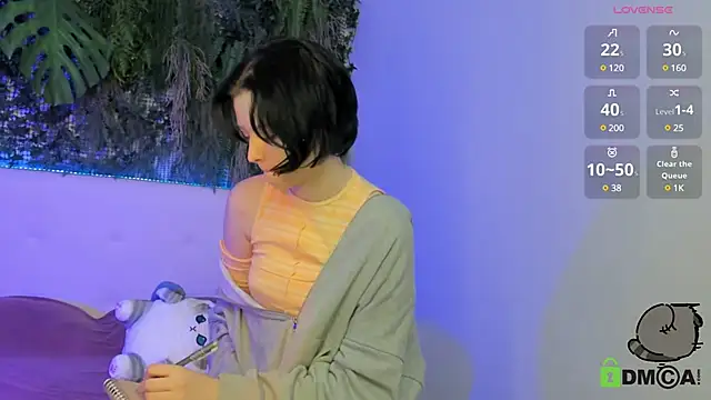 Snapshot of Alina_Mills chatting on January 25, 1:10 am Alina Mills online show from January 25, 1:10 am