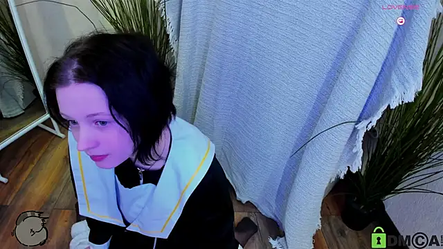 Snapshot of Alina_Mills chatting on March 11, 4:40 pm Alina Mills online show from March 11, 4:40 pm