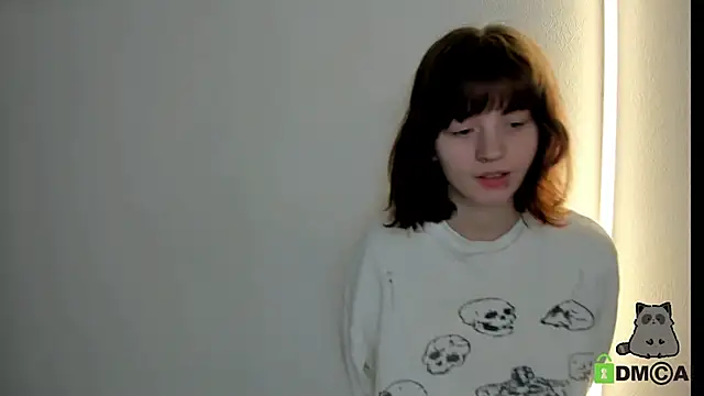 Snapshot of Alina_Mills chatting on October 20, 9:32 am Alina Mills online show from October 20, 9:32 am