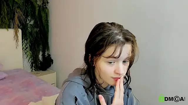 Snapshot of Alina_Mills chatting on November 26, 11:00 am Alina Mills online show from November 26, 11:00 am